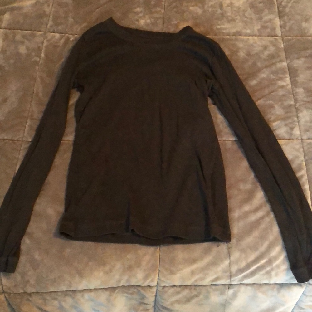 Black long sleeve shirt